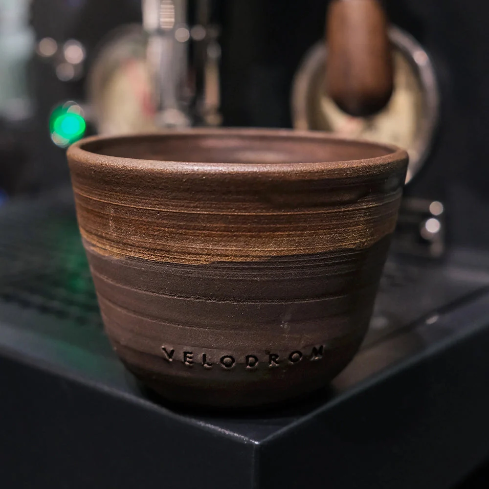 VELODROM Coffee Mug Handmade x Pell Ceramica - Dark Chocolate - Image 3