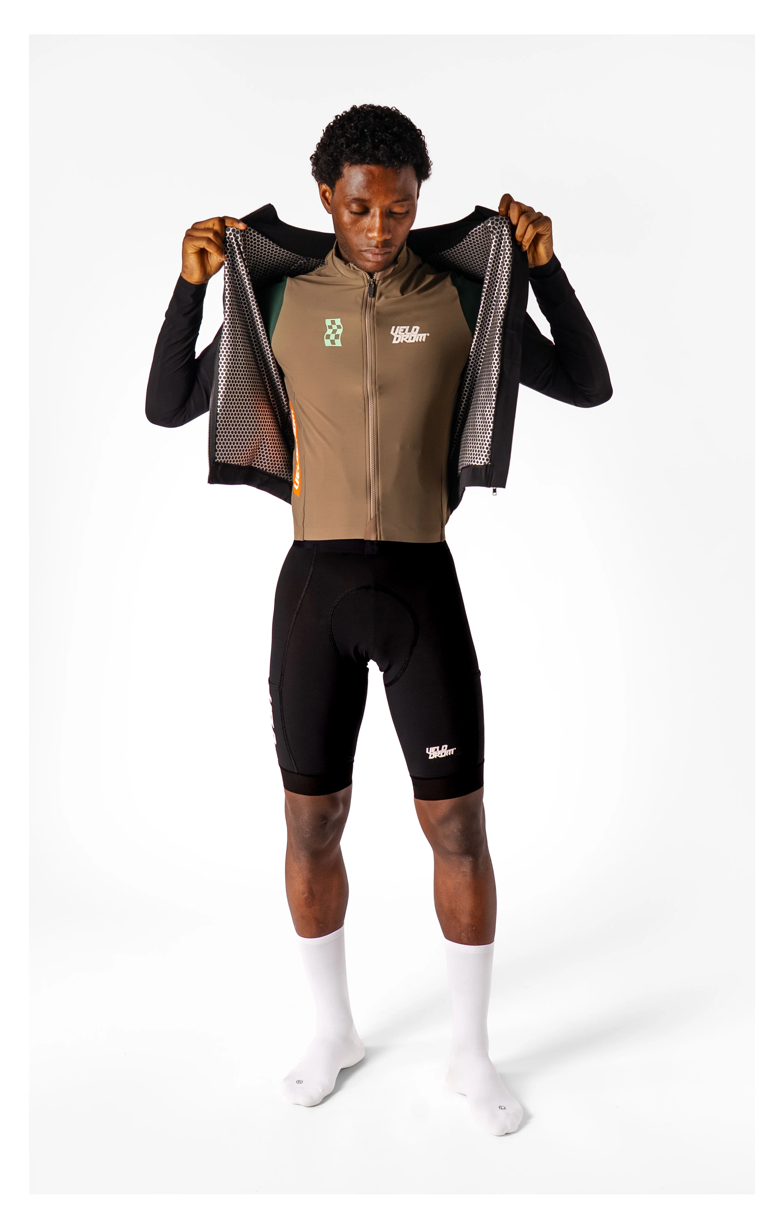 VELODROM RaceDay Light Jacket 3.0 - Black/White - Image 4