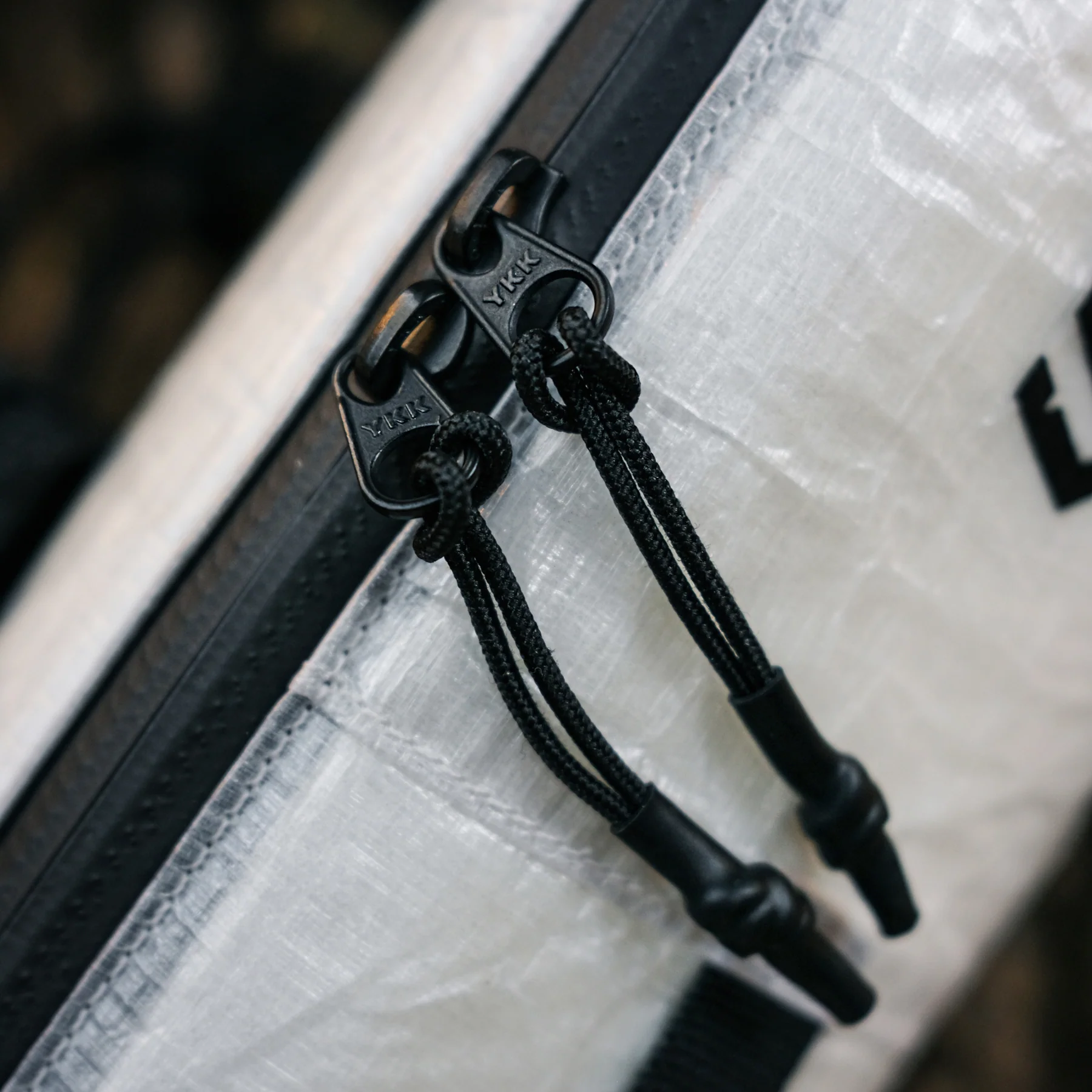VELODROM Mini Handlebar Bag Ripstop - Metallic White - Image 3