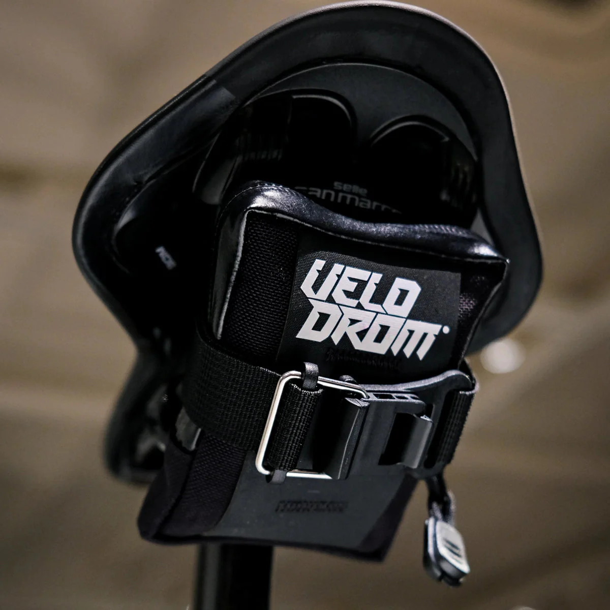 VELODROM RaceDay by Cordel Compact Road Saddle Bag - Black/White Graphic - Image 7