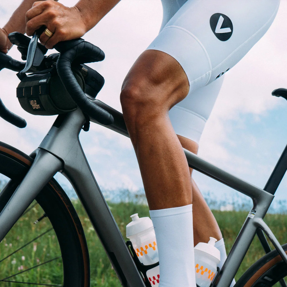 VELODROM RaceDay Bib Shorts 3.0 - Racing White - Image 4
