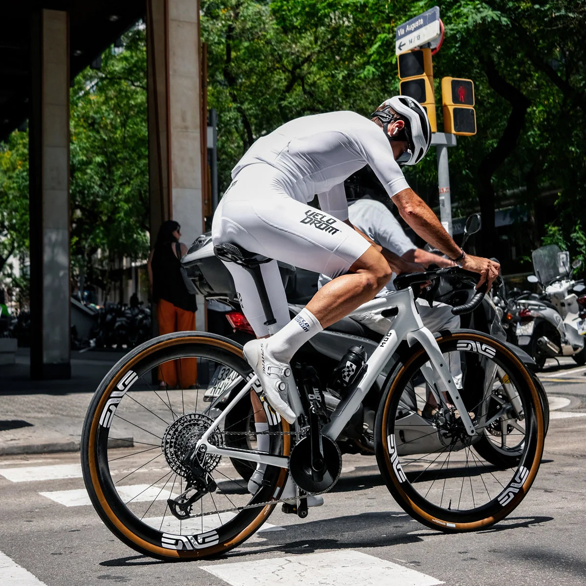 VELODROM RaceDay Bib Shorts 3.0 - Racing White - Image 5