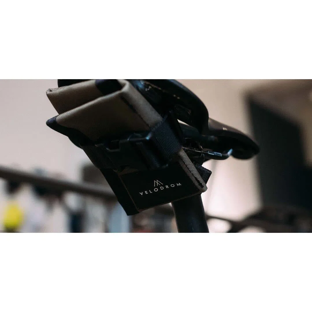 VELODROM Saddle Bag Tool - British Green - Image 4