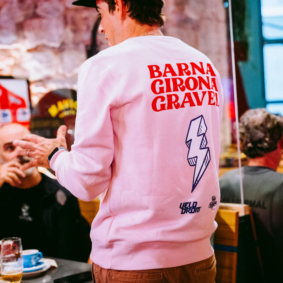 VELODROM Sweatshirt Barna Girona Gravel - Strawberry - Image 3