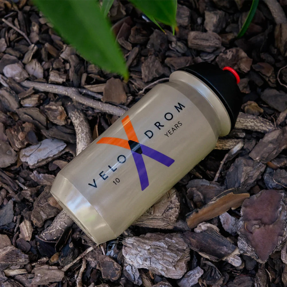 VELODROM VCC Bidon - 10 Years Beige - Image 2