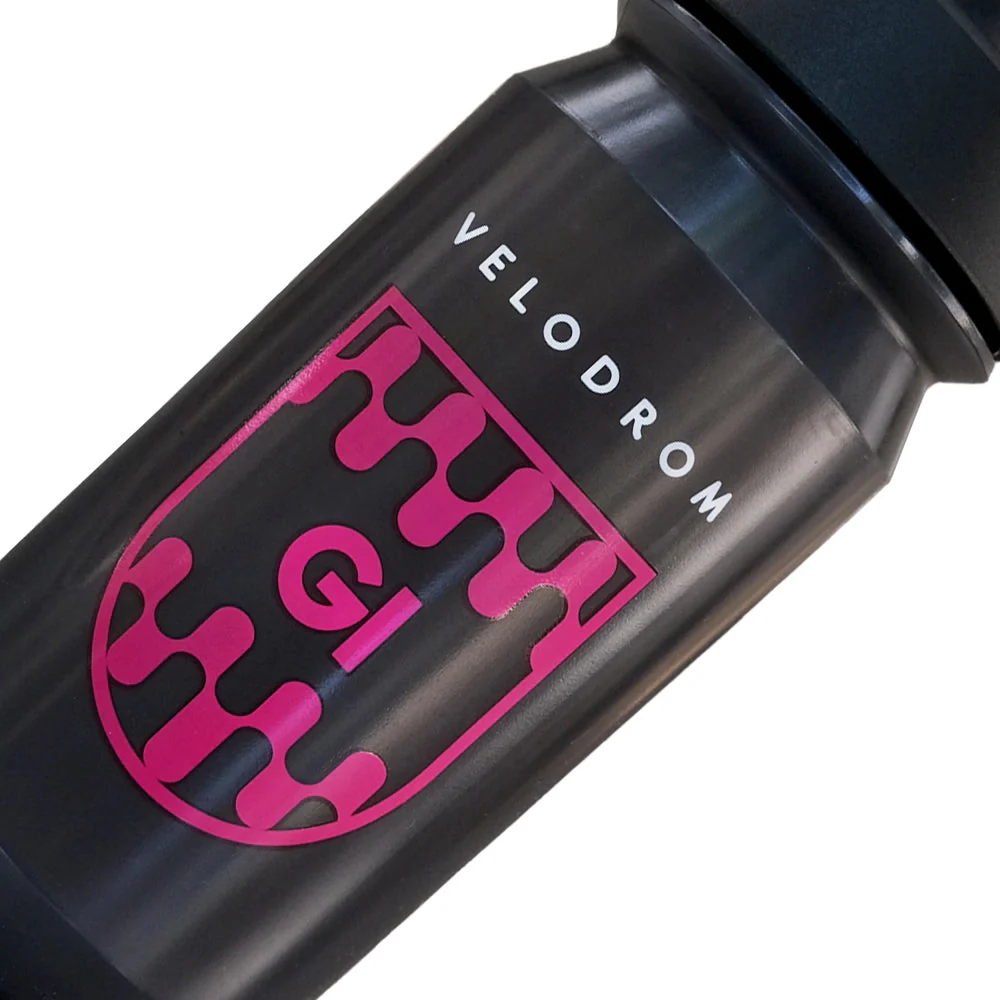 VELODROM VCC Bidon Girona Insignia Edition - Black/Pink - Image 3