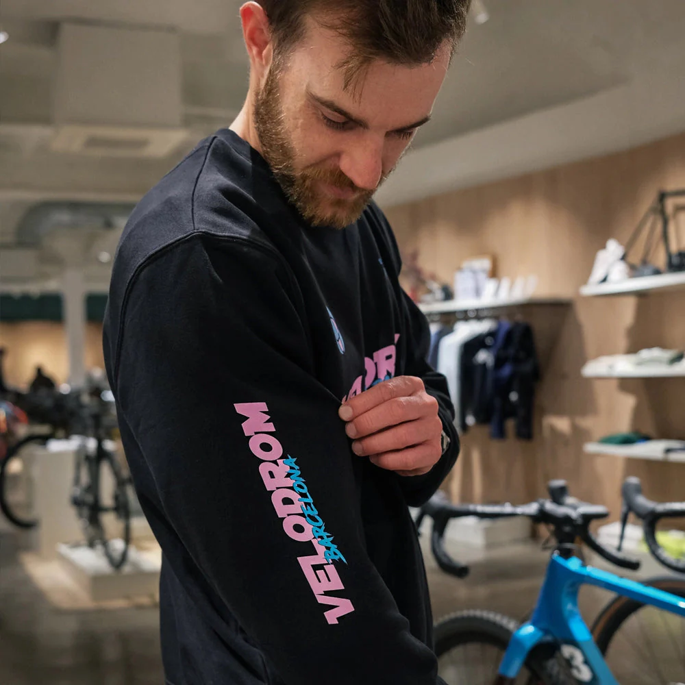 VELODROM Vintage Graphic Sweatshirt - Black/Bright Pink-Blue - Image 5