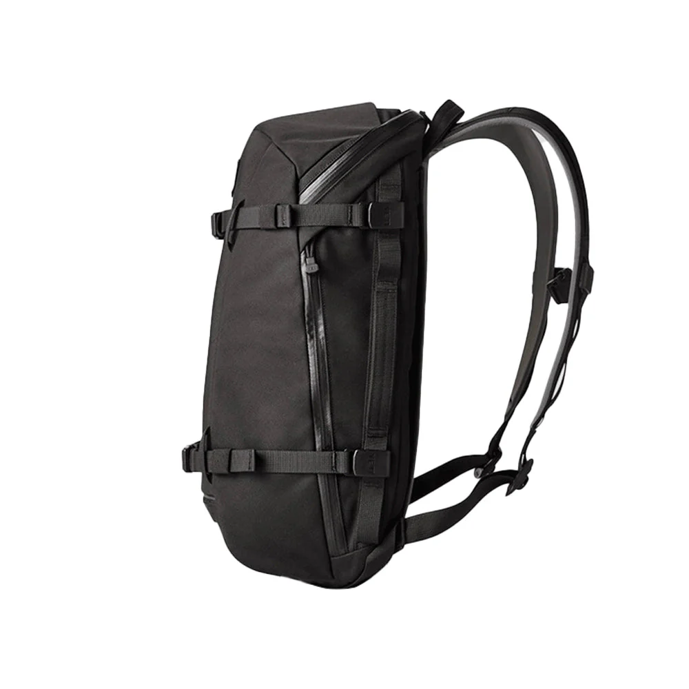 YETI Crossroads Backpack 22L - Black - Image 4