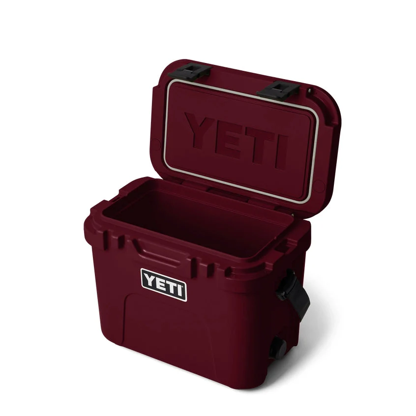 YETI Roadie 15 Cool Box - Wild Vine Red - Image 3